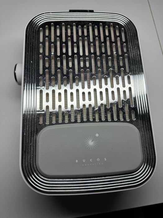 Витяжка для манікюру працює без світла