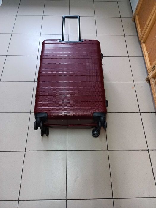 дорожный чемодан на колёсиках 80-х 45  cm