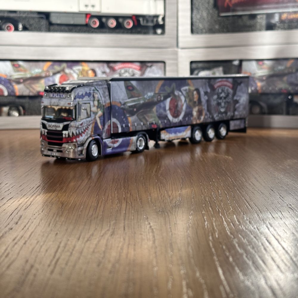 Model 1:50 WSI Scania R Highline 4x2 + naczepa