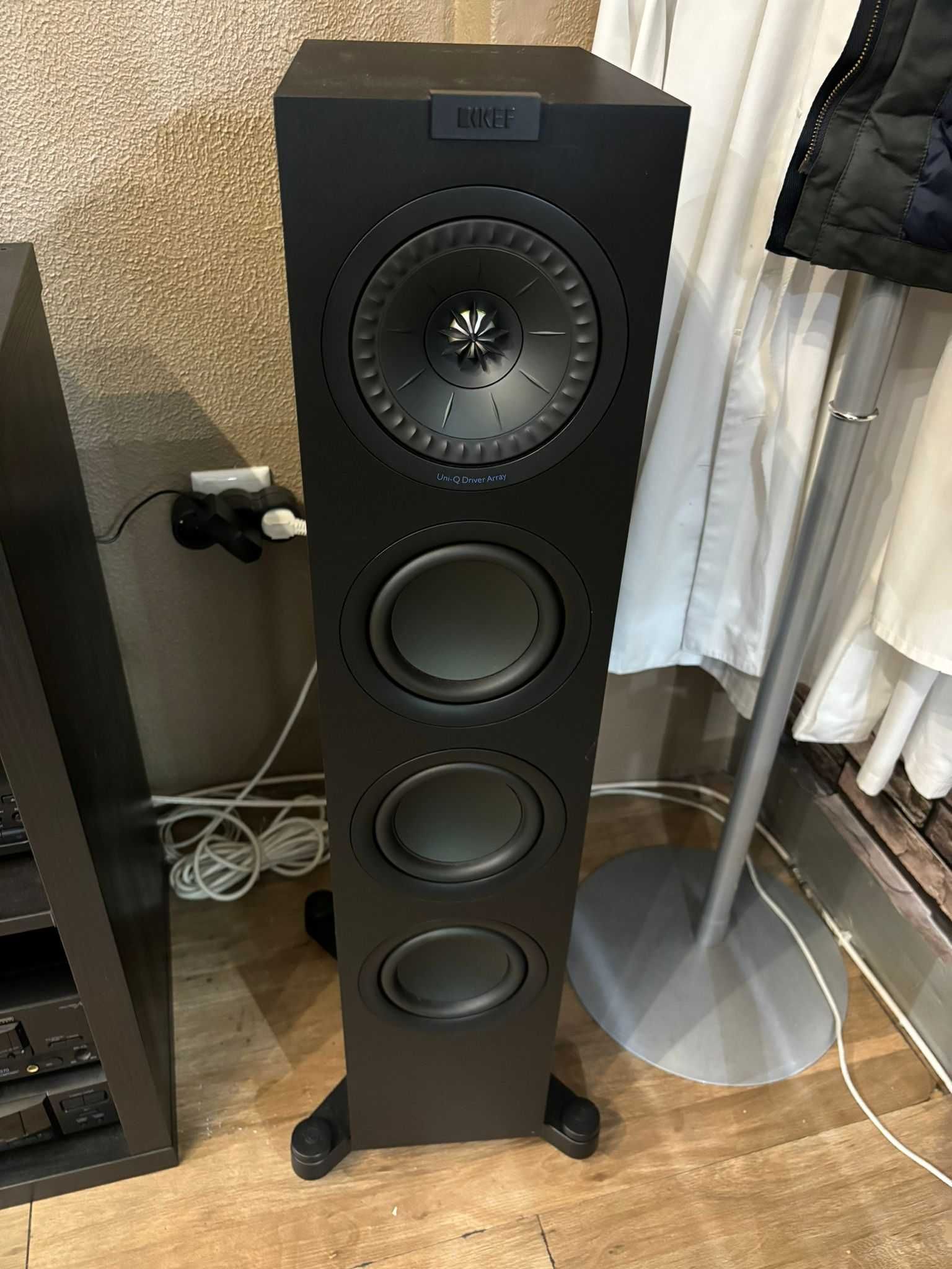 KEF Q550 - Colunas de Som