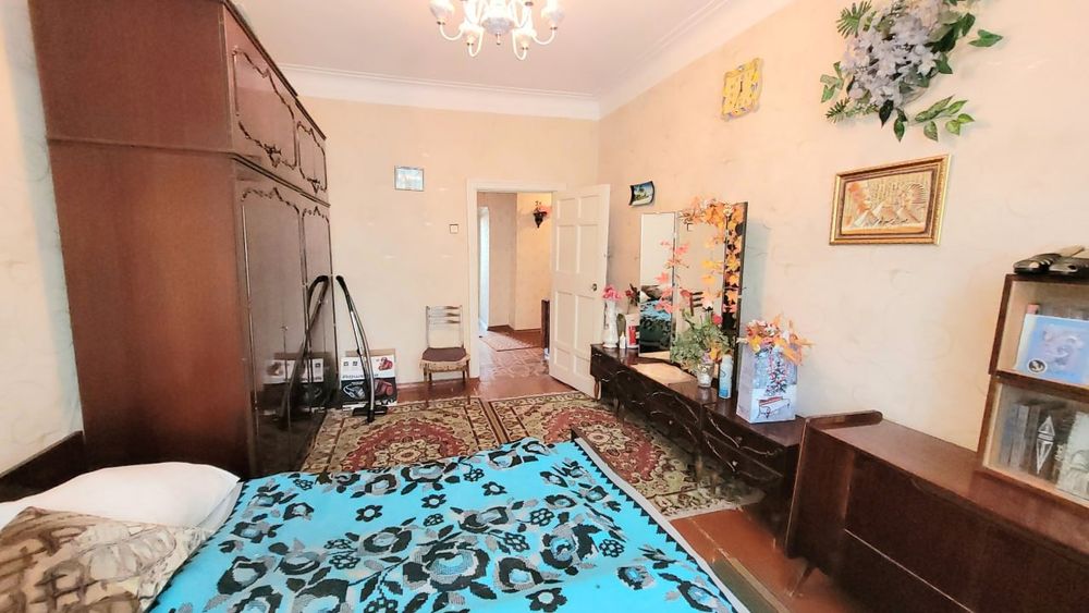 2к.Металлургів. Сталінка. Окремі кімнати. 2 поверх.