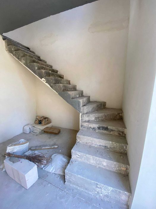 Таунхаус зі штукатуркою з мінімальними податками в центрі Ірпеня!!