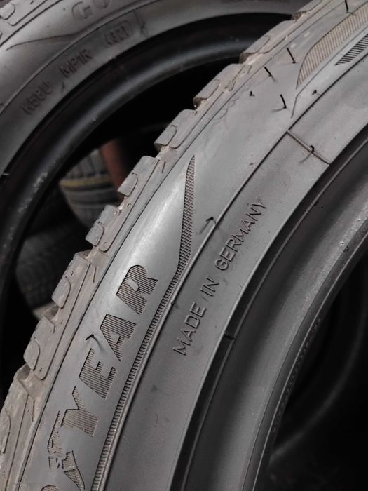 Шини бу 245/45 R18 Goodyear Ultra Grip Perf+ Комплект Зима