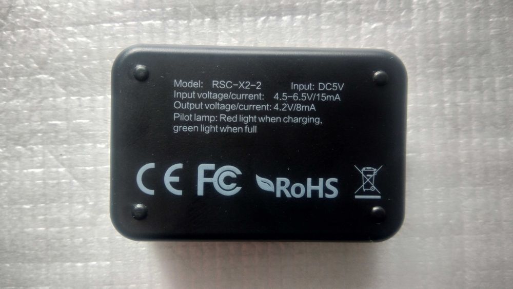 Зарядное устройство для плоских миталлических  акумуляторных батареек