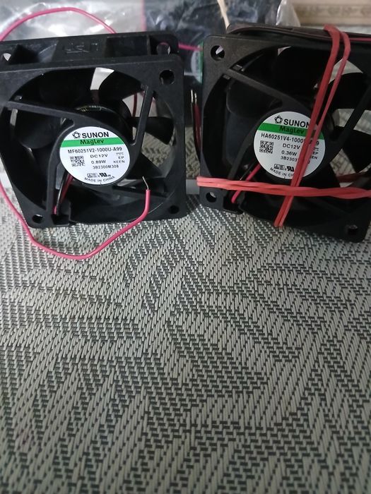 Вентилятори нові Sunon  12V  MF60251V2-1000U-A99