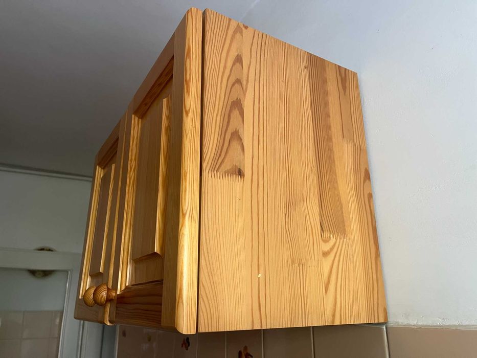 Zestaw mebli kuchennych - szafki bukowe 5 x wiszące, 2 x stojące +zlew