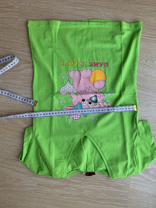 Новая футболка подойдет девочкам от 10 лет или женщинам