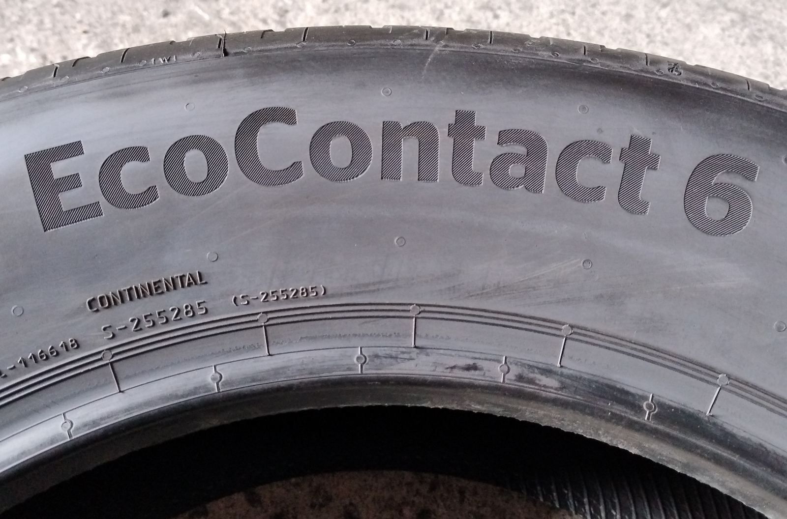 Шини літні R17 215/65 Continental Conti Eco Contact 6