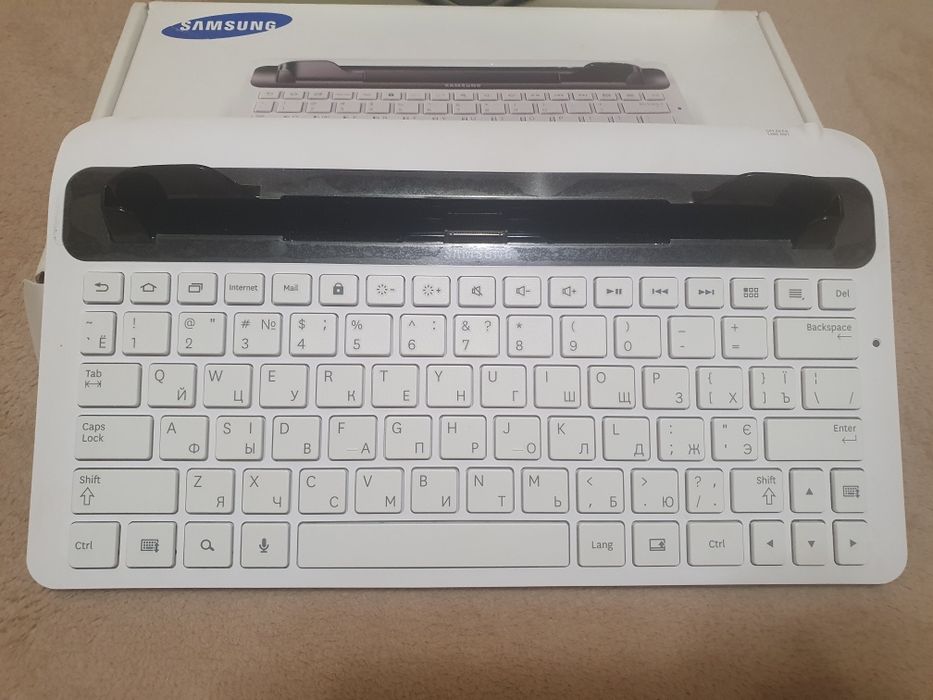 Планшет Samsung Galaxy Tab 8.9