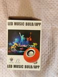 Zarowka LED music , która gra i świeci z pilotem