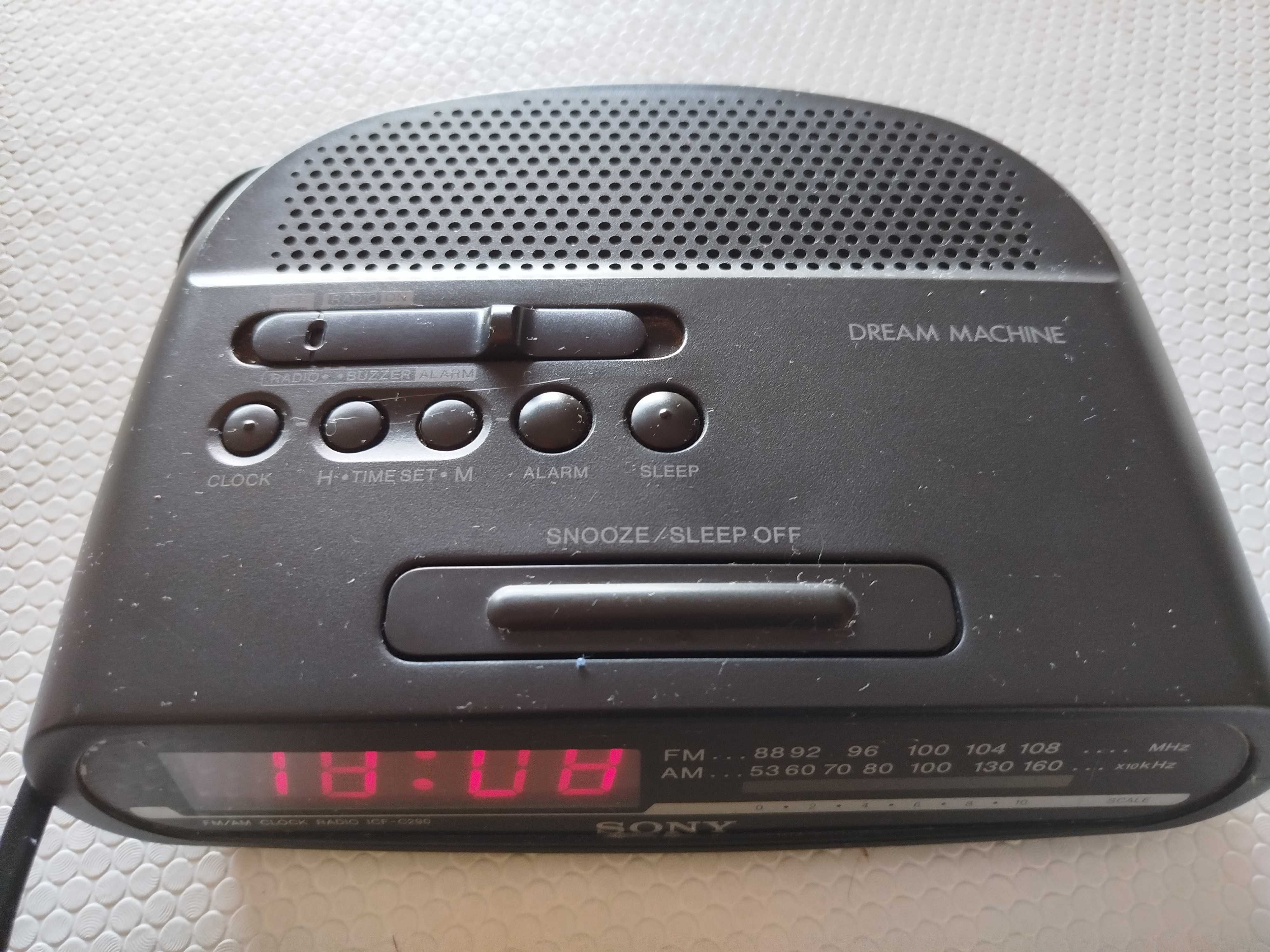 Rádio SONY FM/AM com Função de Relógio / Despertador
