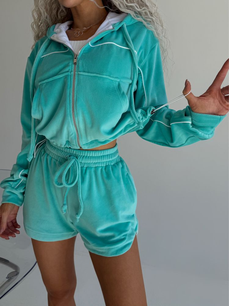 Літній костюм Liberty