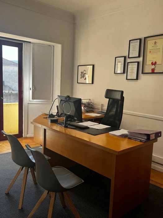 Escritório Avenida da Liberdade - Braga