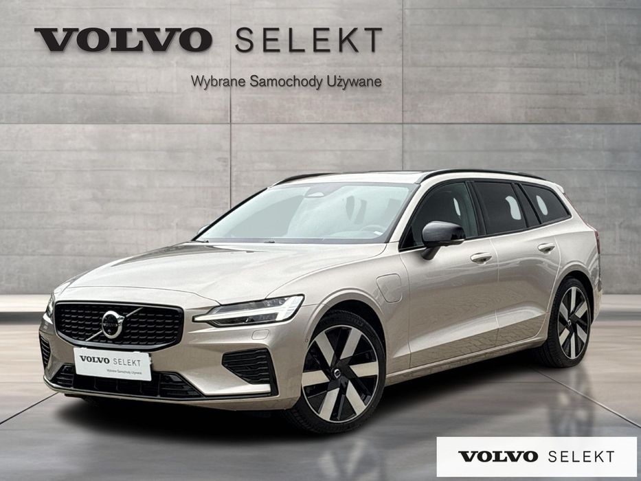 Volvo V60 V60 T6 250 +145km AWD Plug-In Ultra Dark Pakiet Winter Kamera360 Hak I