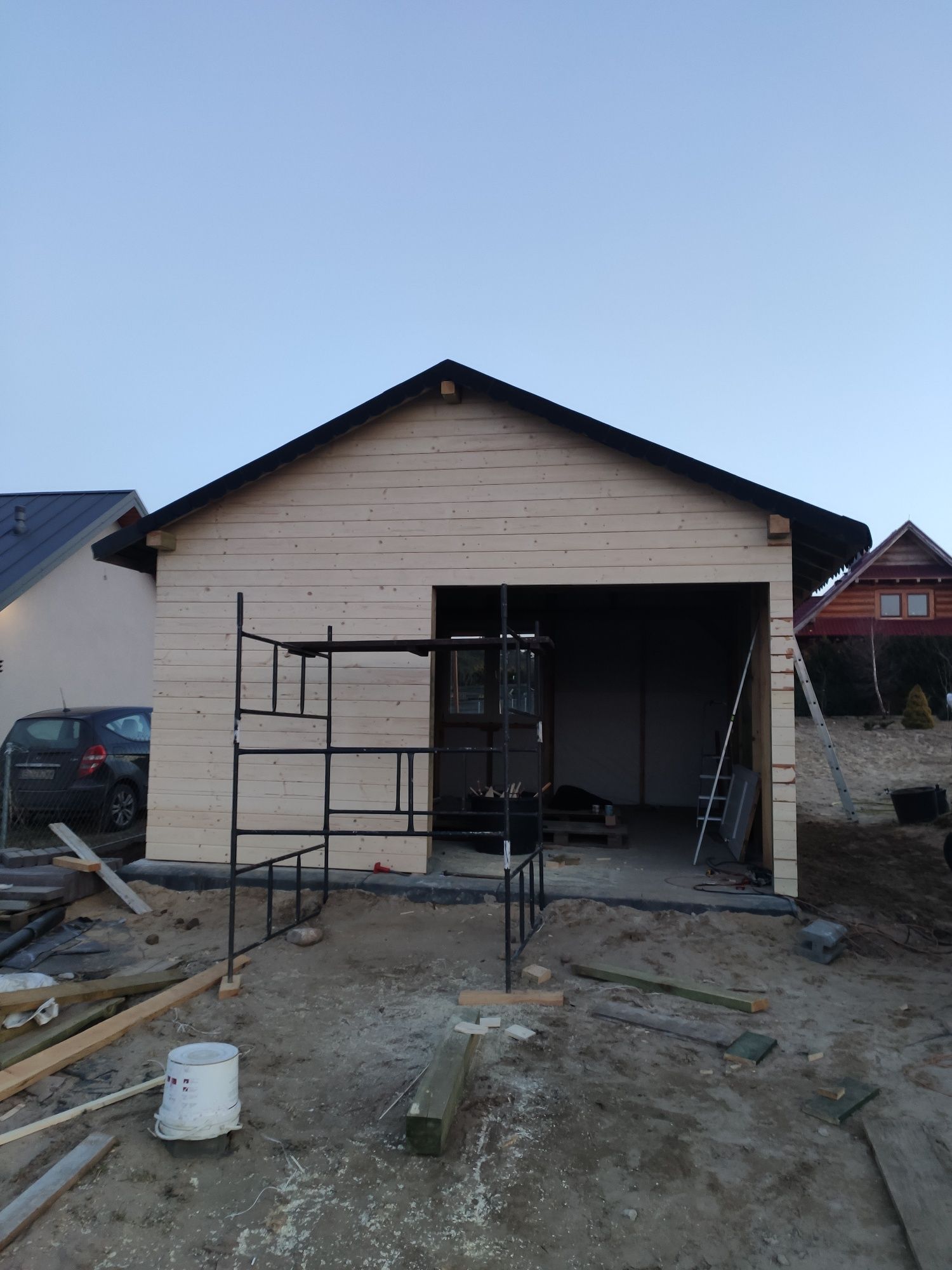 Budowa domków altanek drewotni garaży altan i tarasow