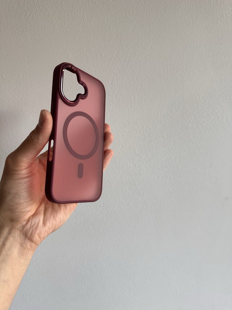 Etui Matowe czerwone MagSafe do IPHONE 16