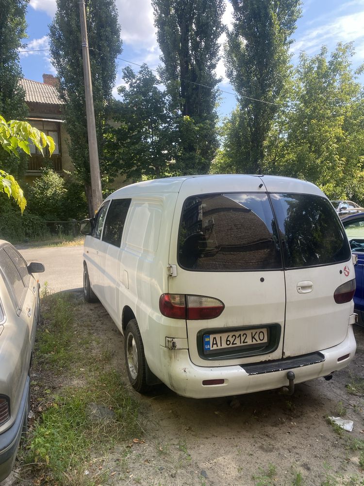 Бус Hyundai h1 2001