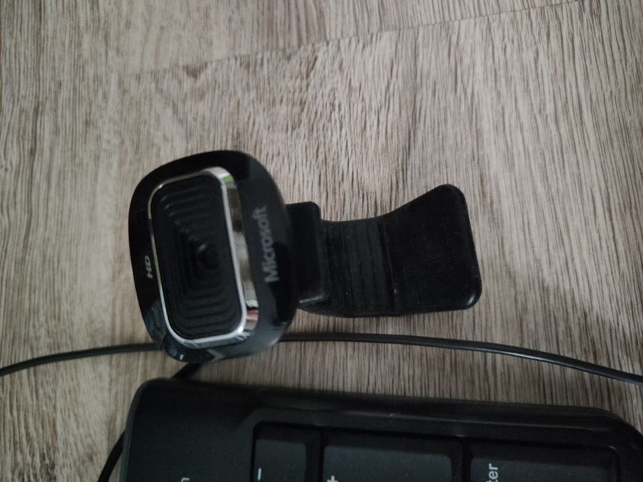 Klawiatura, myszka i kamerka