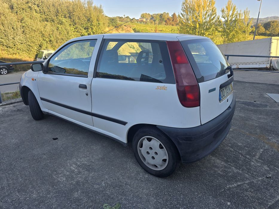 Punto 1999 branco estimado