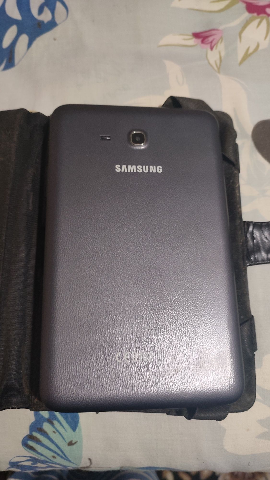 Планшет Samsung Galaxy Tab 3 lite