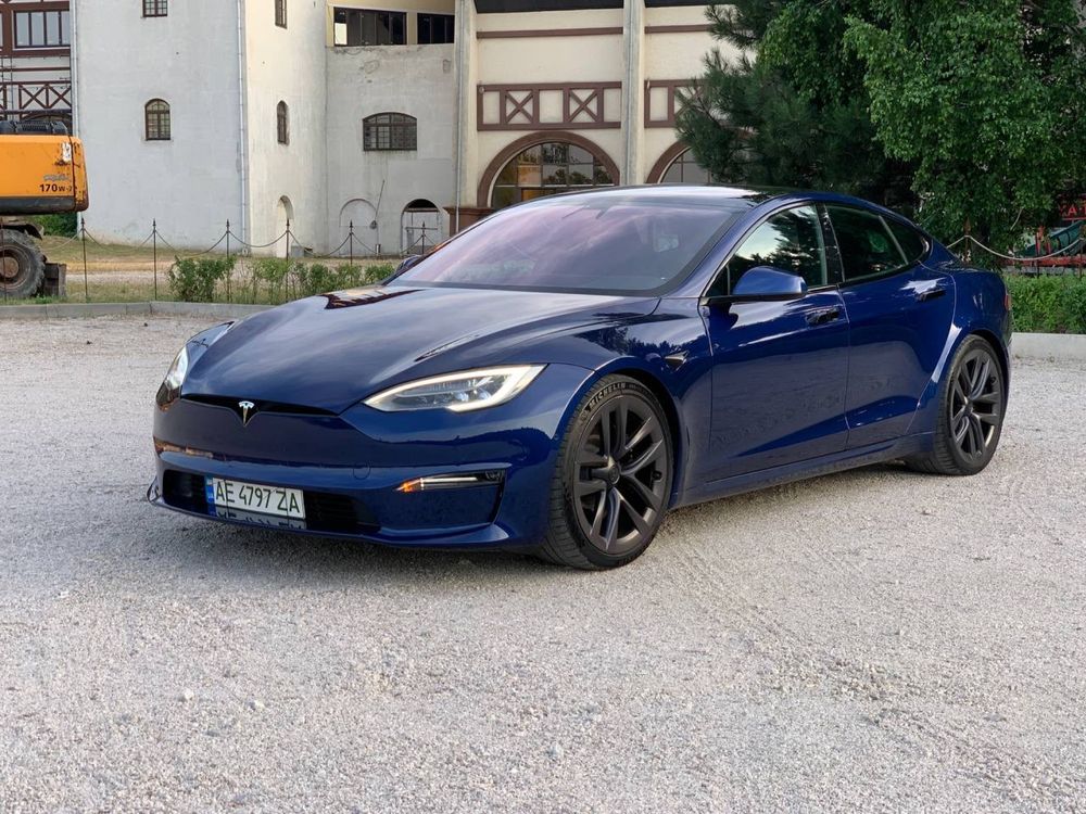 Tesla Model S Plaid 2021