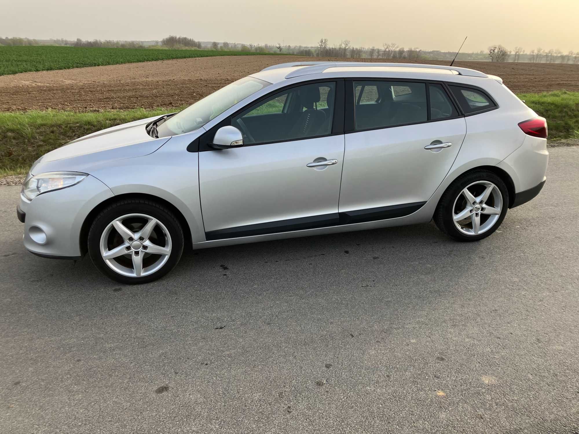 Renault Megane 1.5DCI 2012r bezwypadkowy