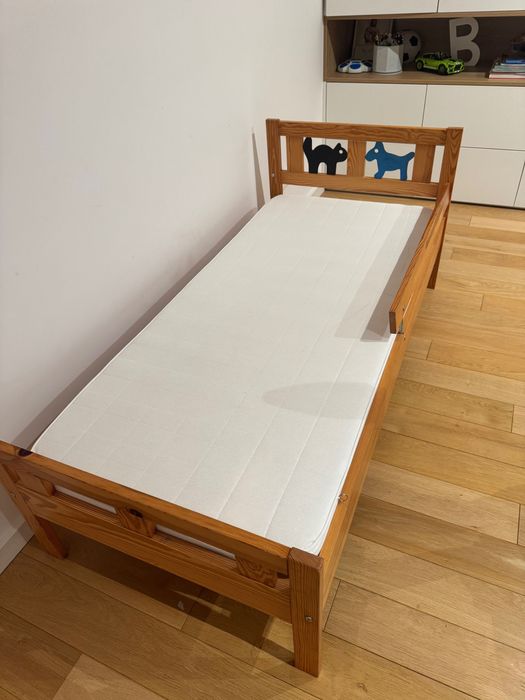 Łóżko z materacem 160x70