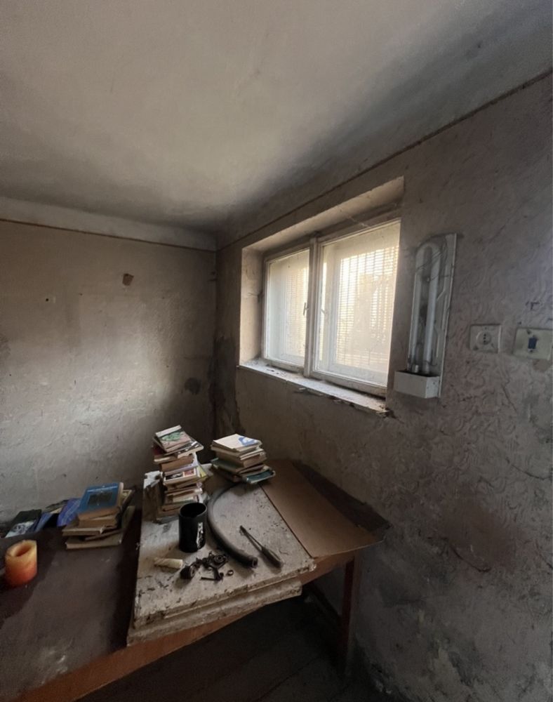 Продаж вбудованого приміщення Центр