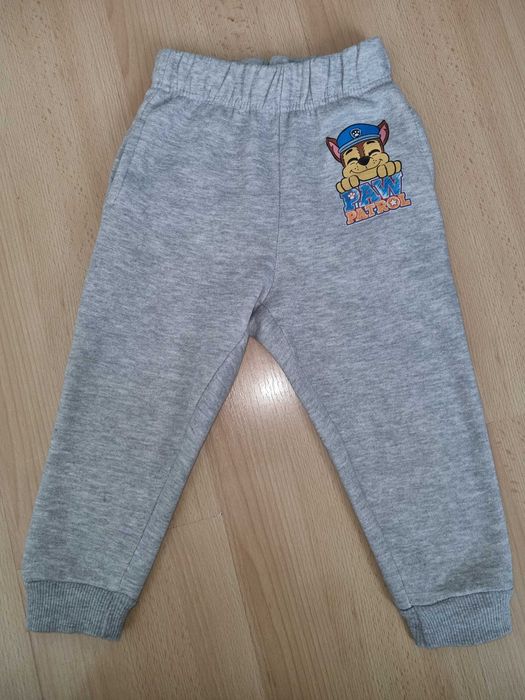 Spodnie z dresu psi patrol chase 98/104 ocieplane szare melanż