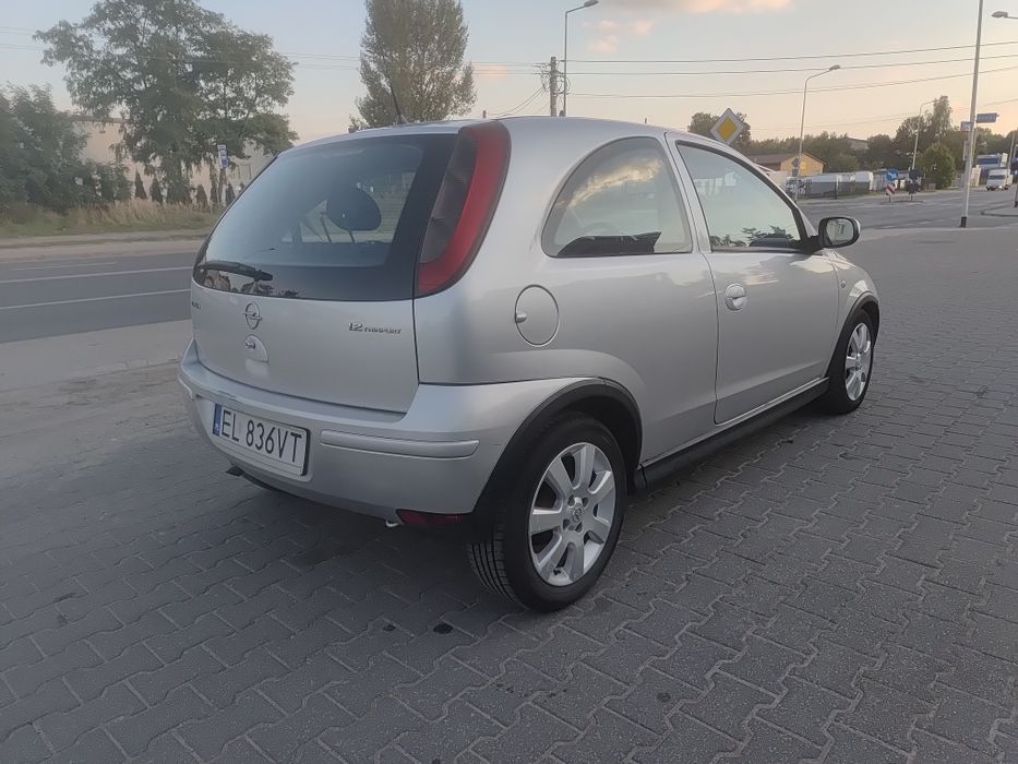 Opel Corsa C 2005 1.2 85km Klima