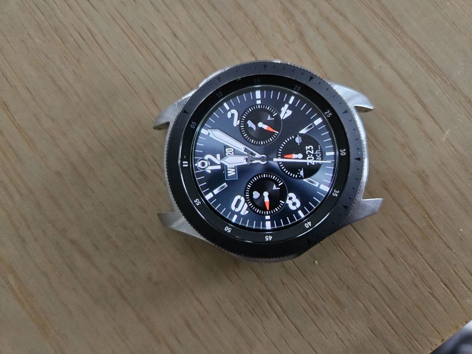 Smartwatch Galaxy Watch 46mm plus pasek.