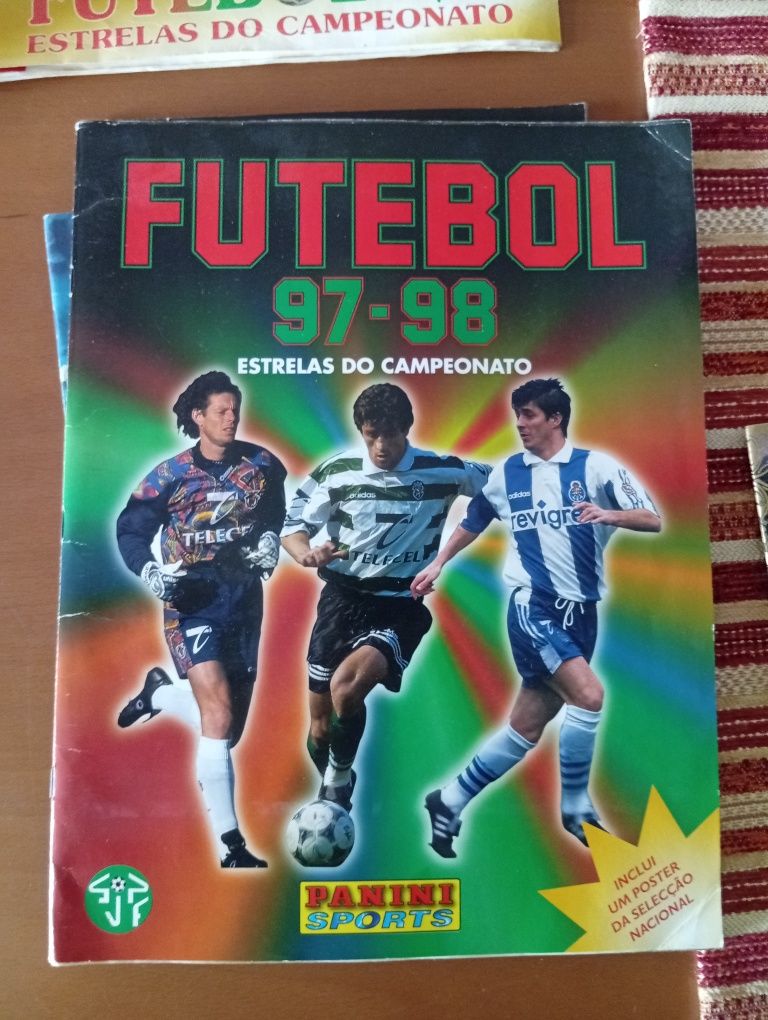 Coleção de Cadernetas Panini Completas (1995 a 2002) – Como Novas!