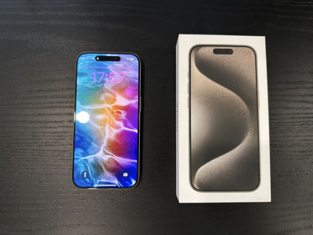 iPhone 15 pro Titanium natural