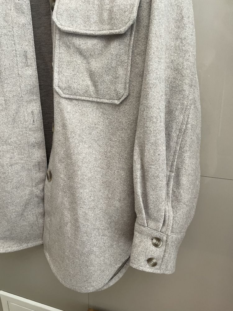 Casaco/camisa H&M