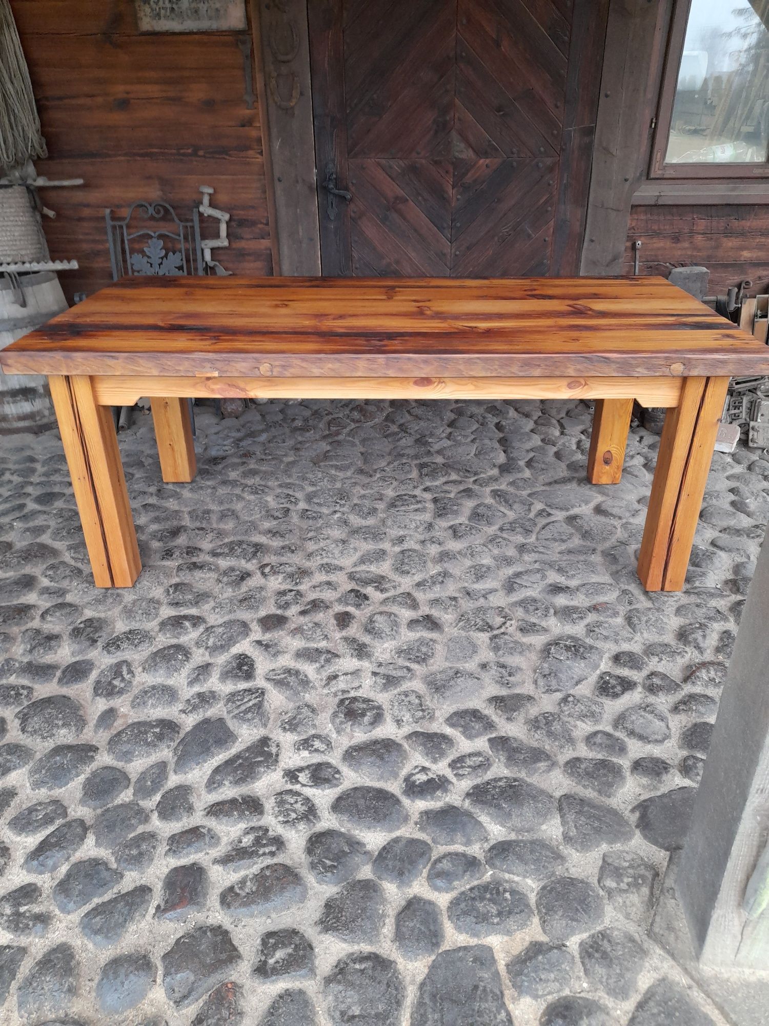 Stół stare drewno.