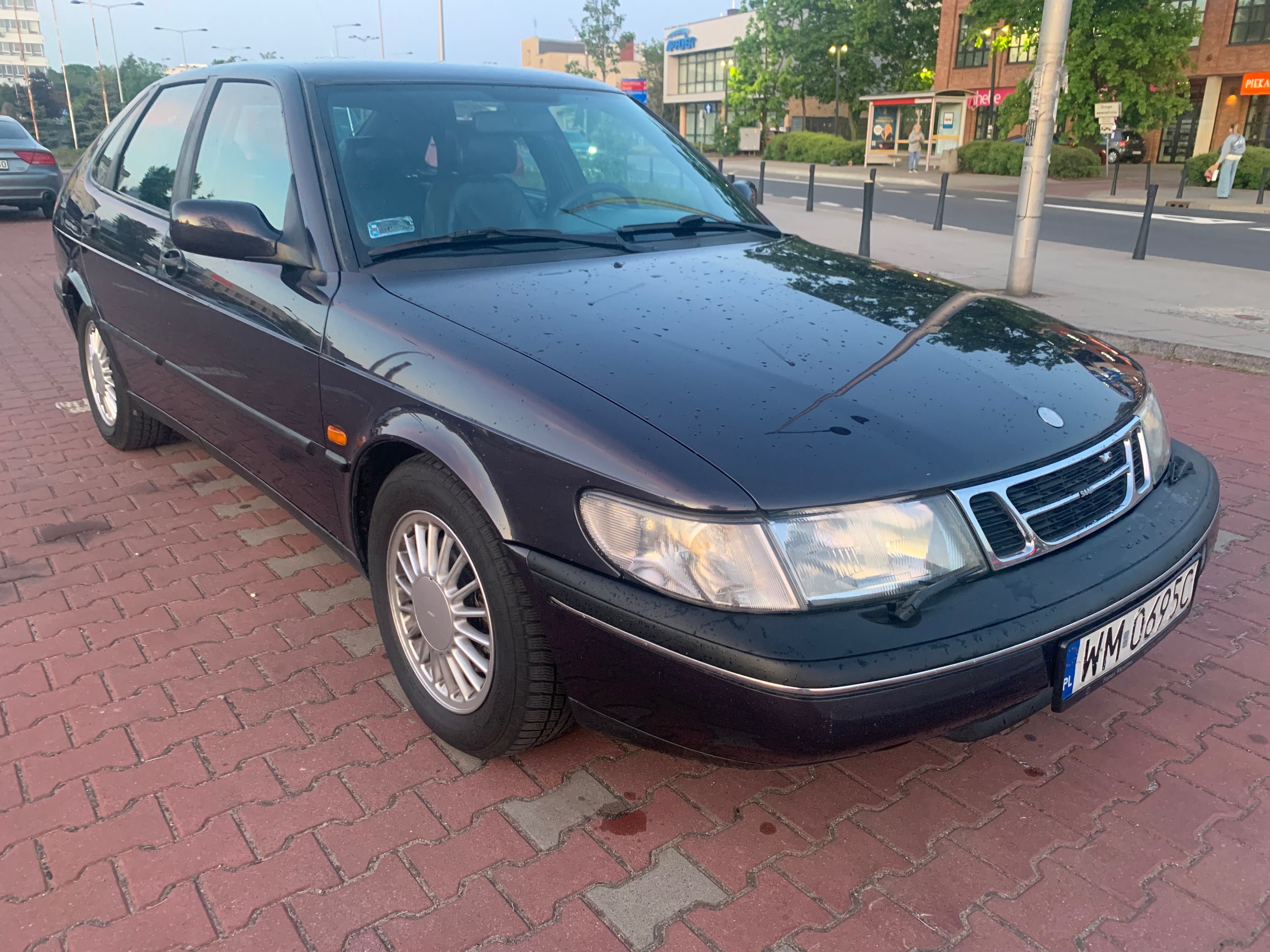 Saab 900 SE II 2.5 V6 Automat Skóry Czarna podsufitka