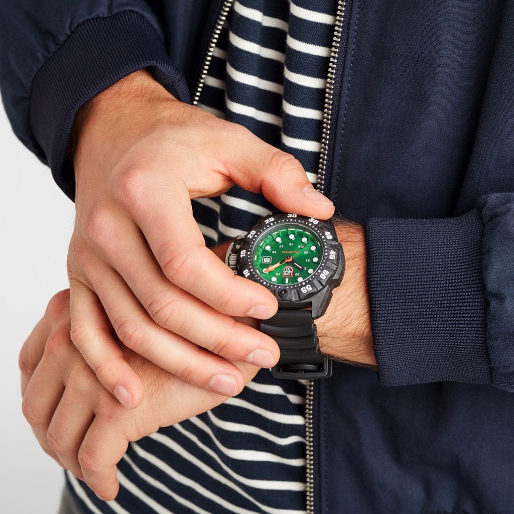 Luminox XS.1567 Scott Cassell Deep Dive 1550 SAPPHIRE 45 mm. 300 MT.