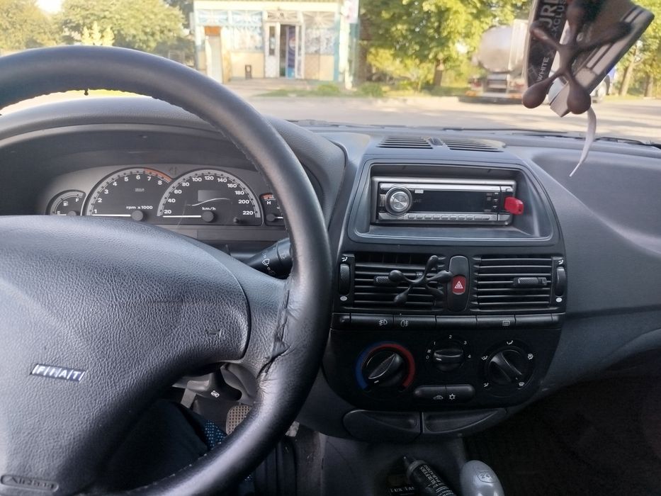 Fiat brava 1.6 injector