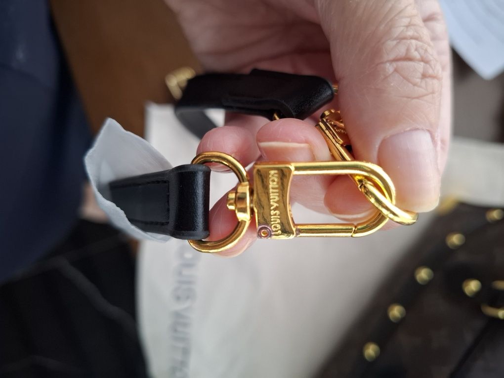 Mala LV nova,toda a registado com marca