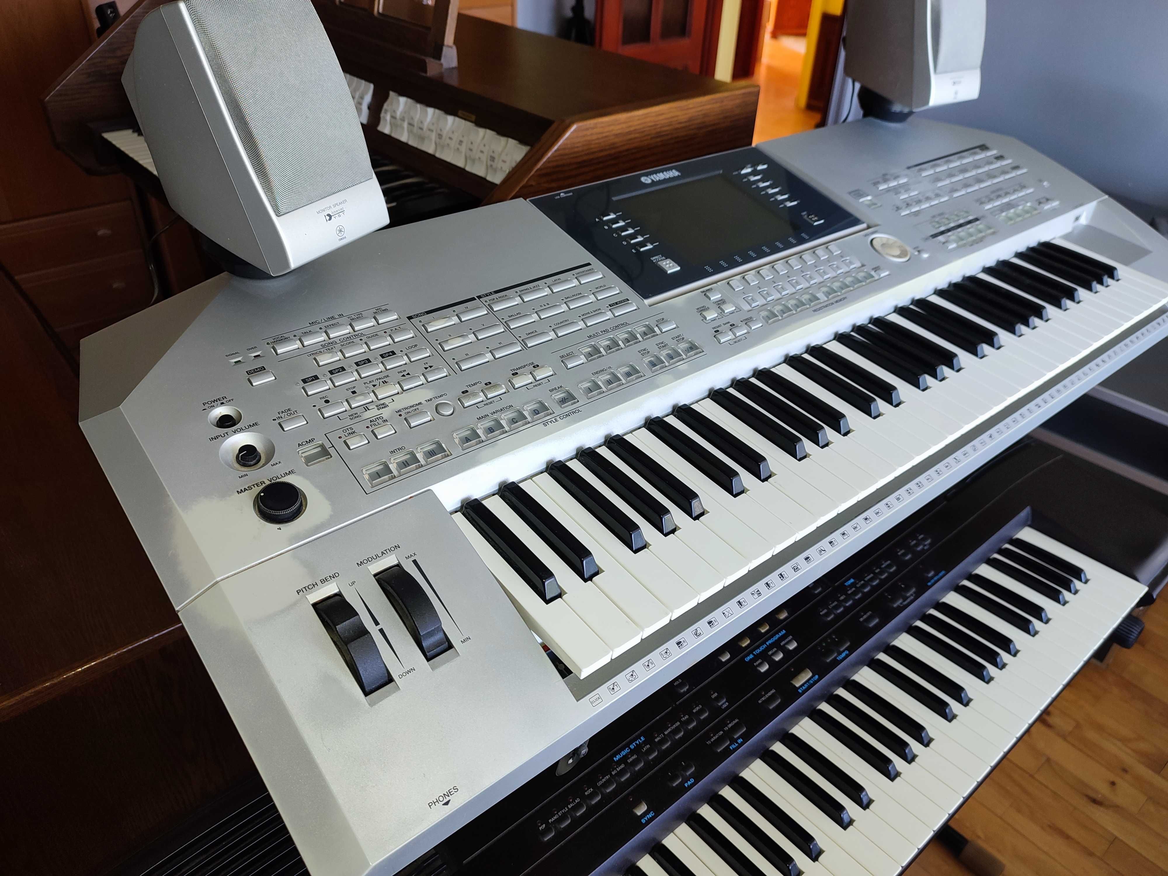 Keybord Yamaha Tyros 2 + zestaw głośników TRS-MS02