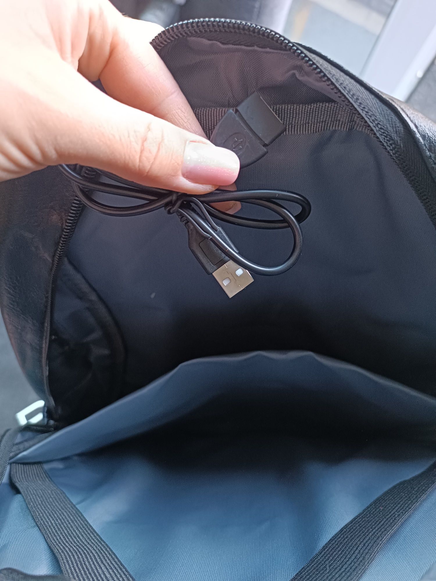 Plecak podróżny do samolotu bagaż podręczny +kabel USB t.k. Maxx męski