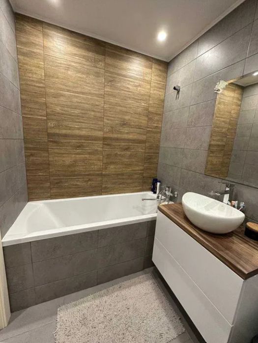 Продаж квартири з ремонтом в заселеній новобудові