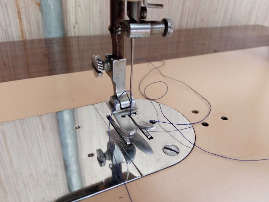 Maszyna do szycia Łucznik 432. Sprawna.