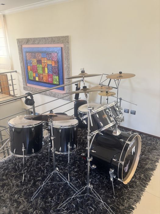 Bateria Tama Imperialstar 22” 6pcs - HBK + Peças Extras + Abafadores