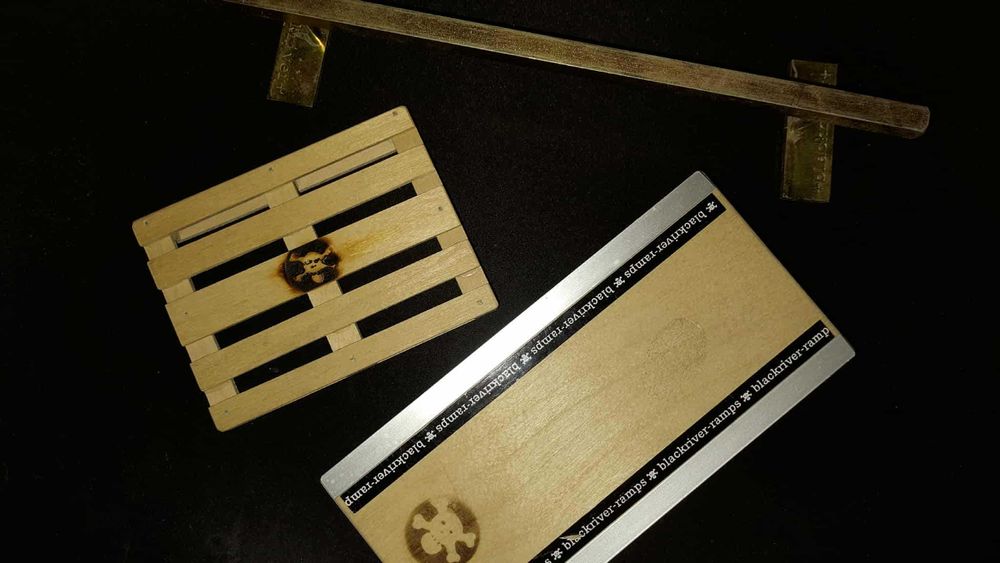 Przeszkody fingerboard blackriver