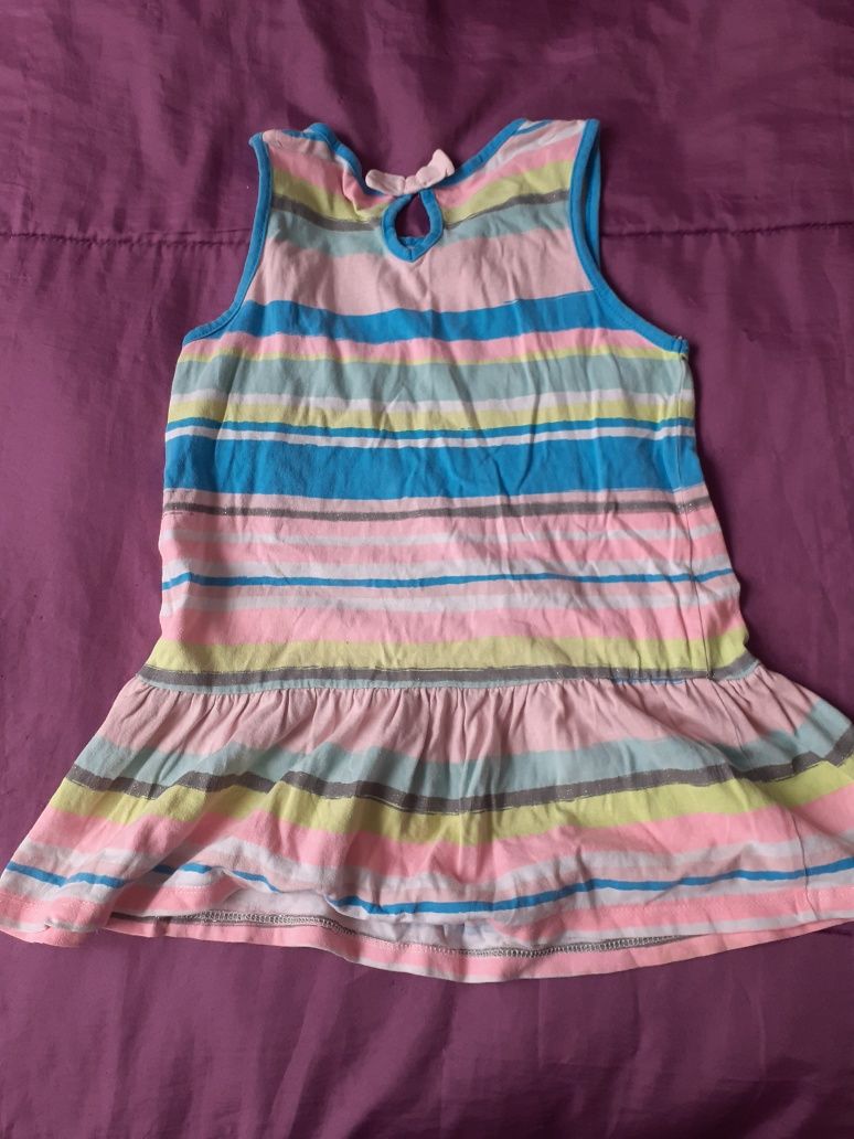 Sukienka na ramiączkach kolorowe tęczowe paseczki roz. 110-116 cm.