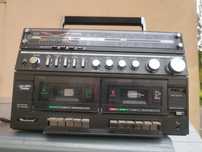 Stary radiomagnetofon