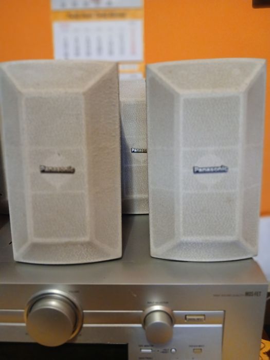 Panasonic Amplituner-kino domowe,5 głośników+subwoofer+DVD.