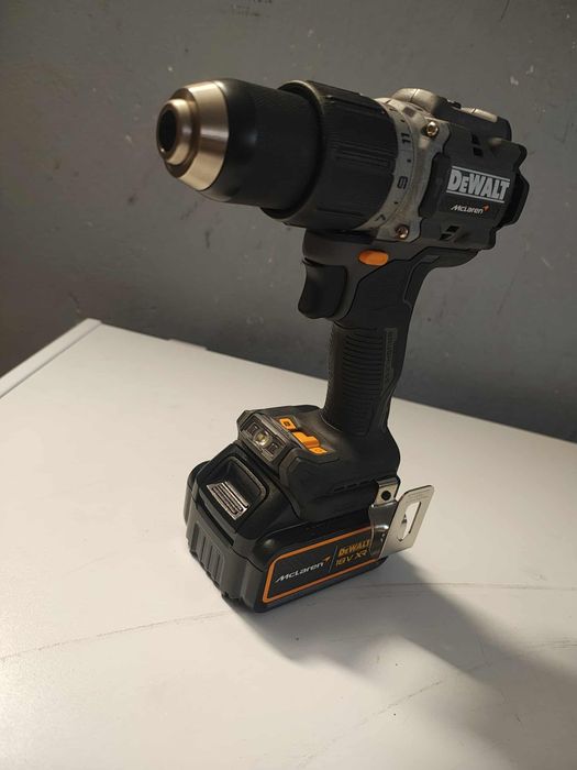 Wkrętarka z funkcją udaru DCD85M Mclaren odpowiednik DCD805 DeWalt 18v