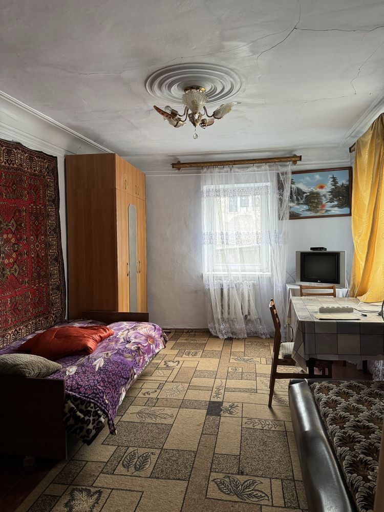Продам будинок с.Довжок